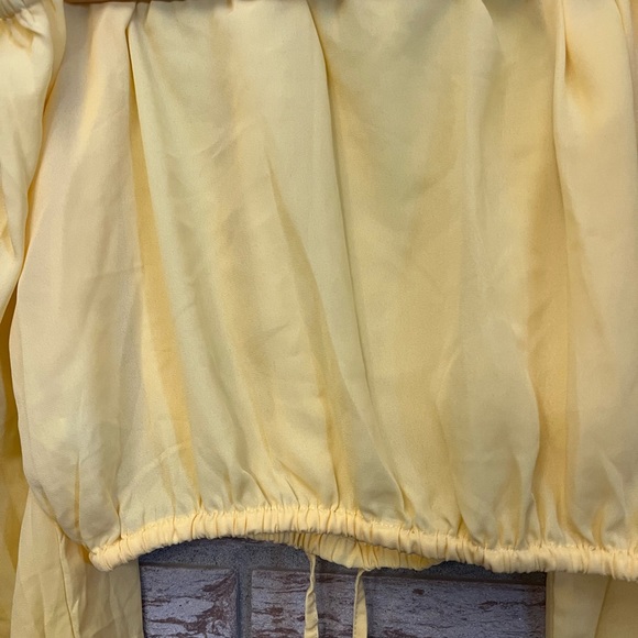 Streetwear Society Pastel Yellow Off the Shoulder Top - Picture 2 of 9